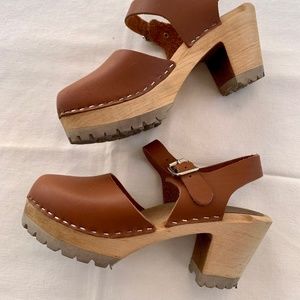 MIA Abba Clogs Sz 37